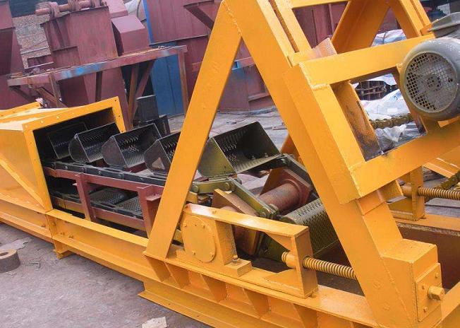 撈坑斗式提升機(jī) 撈坑斗式提升機(jī)