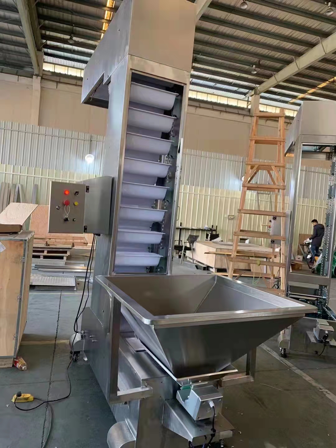 304Z型提升機.jpg 304Z型提升機.jpg